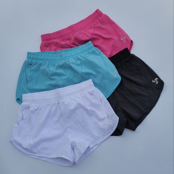 Pedigree FreeRUN High Waist Lined Shorts with Zipper Pockets | White - Picture 9 of 9